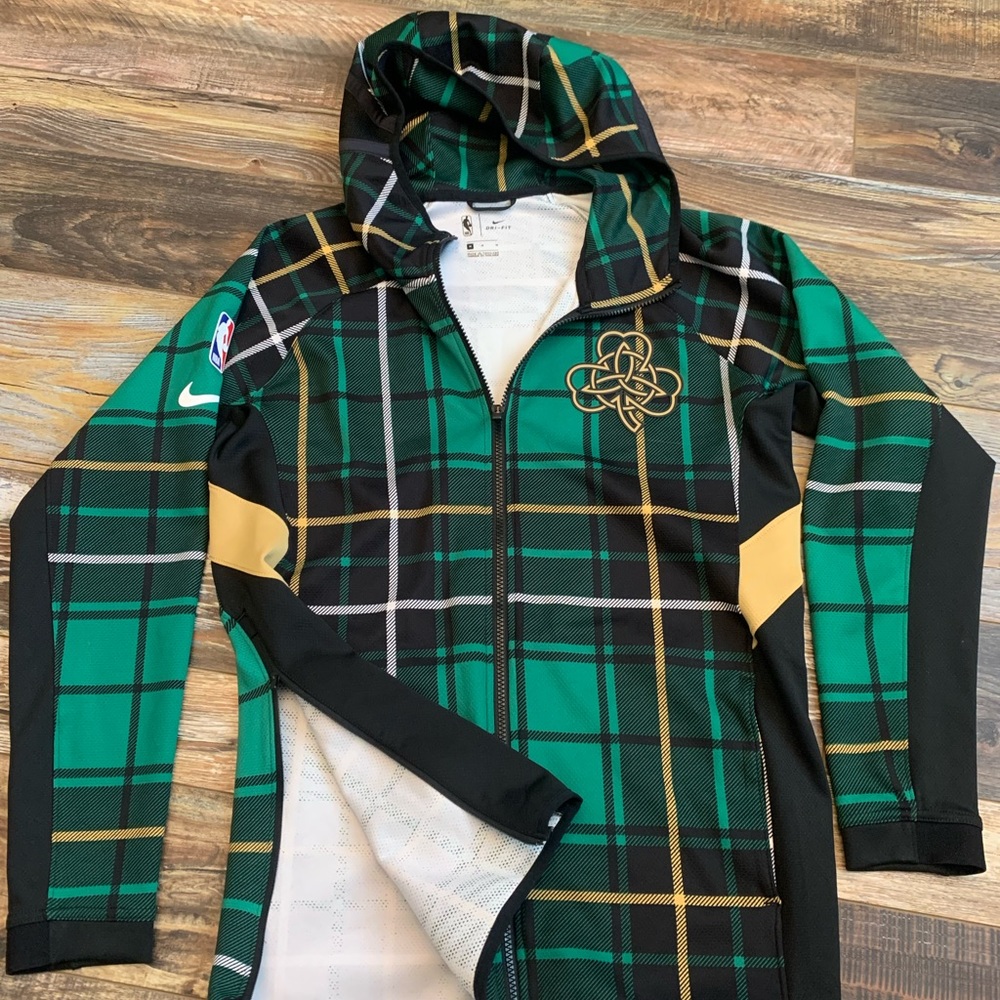 Nike dry fit special edition Boston Celtics  New never worn - Picture 9 of 10